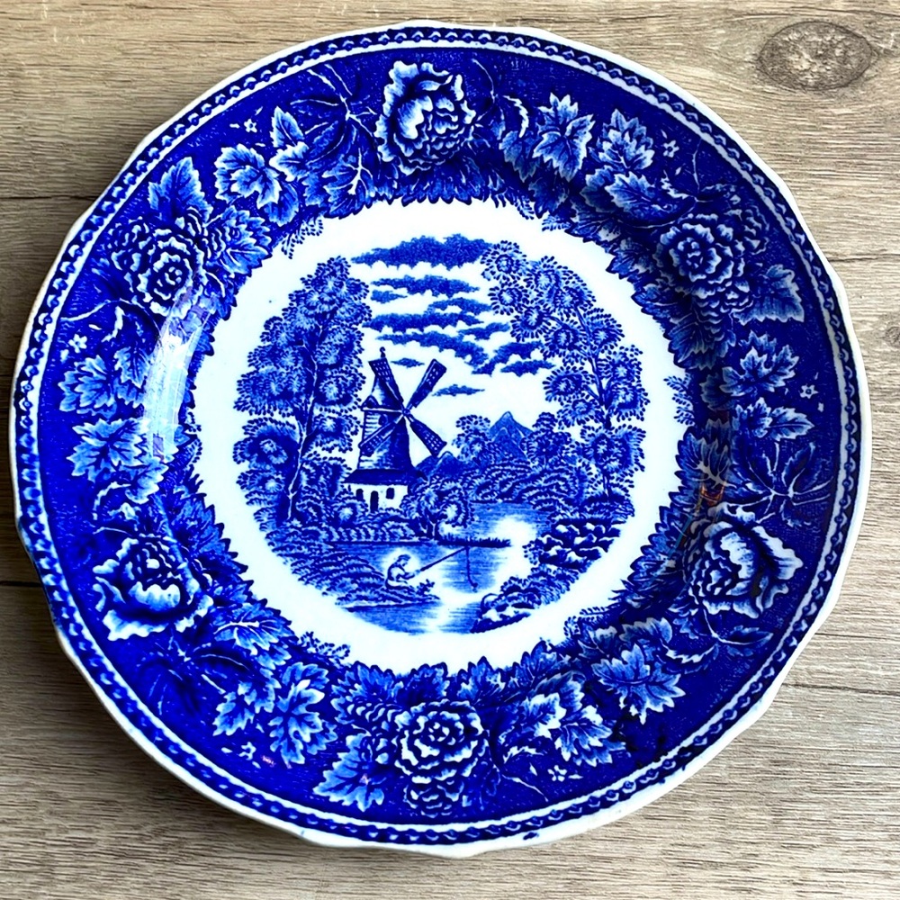 Arabia Windmill Dish